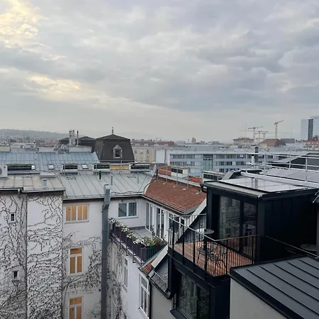 Weltwien Luxury Art Apartments & Free Parking