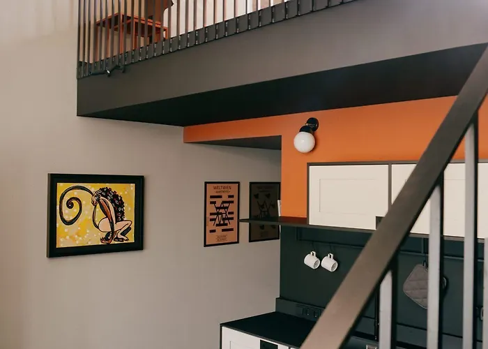 Weltwien Luxury Art & Free Parking Апарт-готель